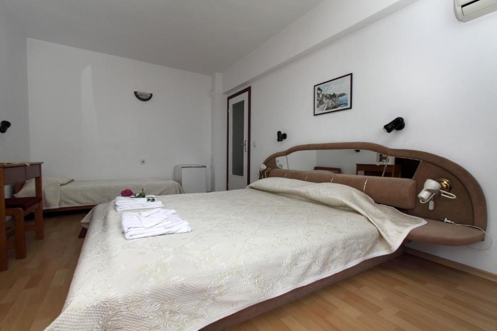Family Hotel Verona Sozopol Room photo