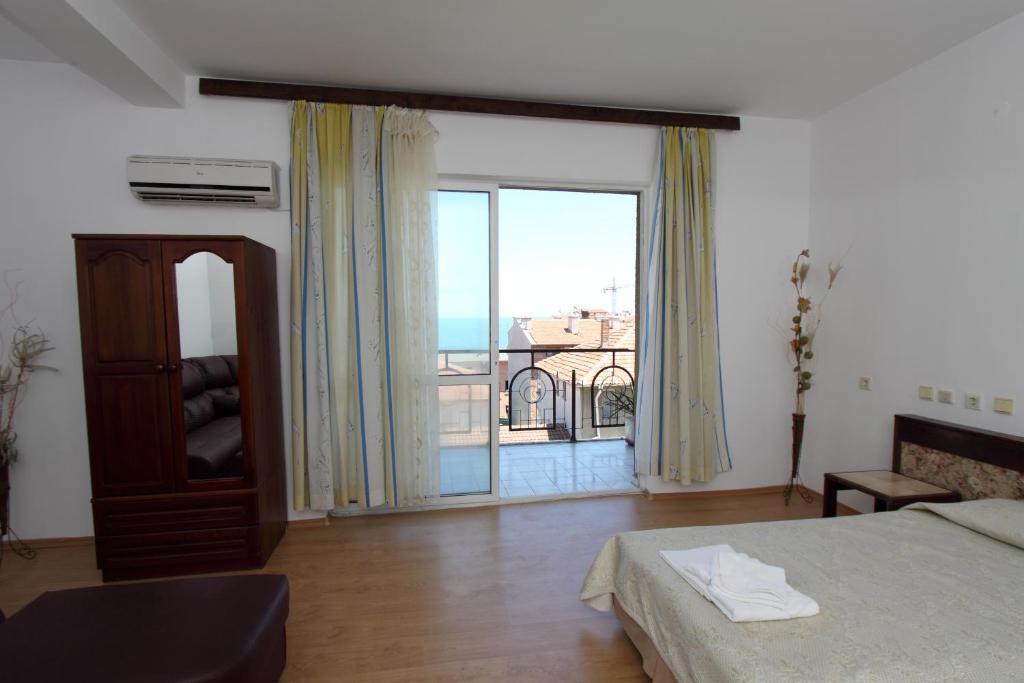 Family Hotel Verona Sozopol Room photo
