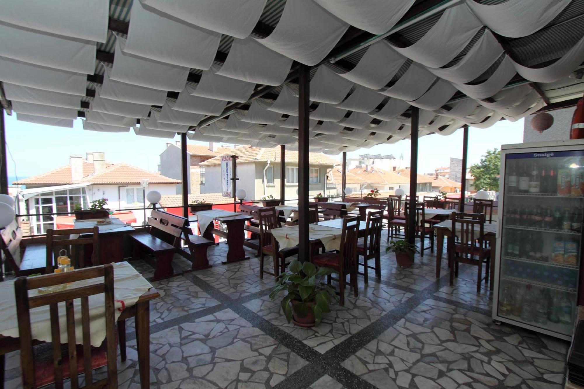 Family Hotel Verona Sozopol Exterior photo